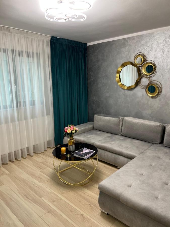 Central Apartament 2 Iasi Esterno foto