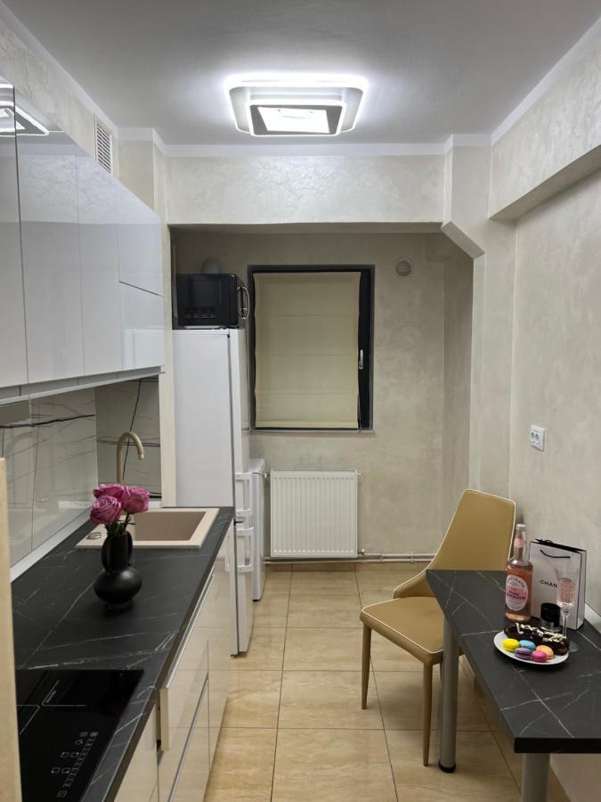 Central Apartament 2 Iasi Esterno foto